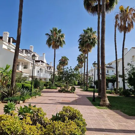 Coralhome - Luxury Pool & Private Terrace Apartment *